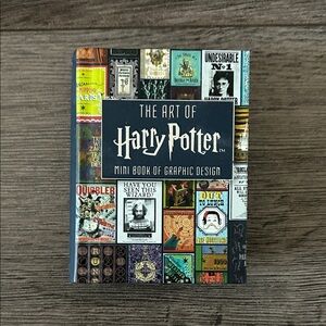 The Art of Harry Potter Mini Book
